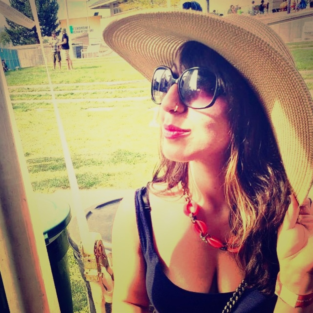 Meet your Posher, Evynne